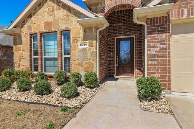 Photo - 3020 Oakcrest Dr