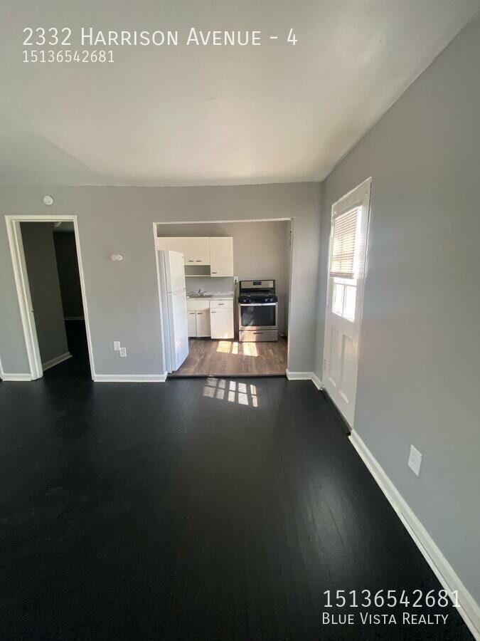 Photo - 2332 Harrison Ave Unidad 4