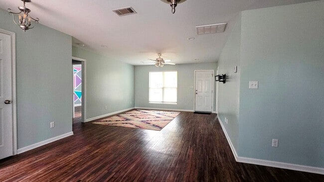 Photo - Charming Single Family Home