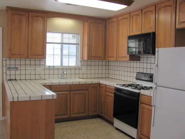 Photo - Perfect Location Near Cal Poly - Two Bed - Large Yard!