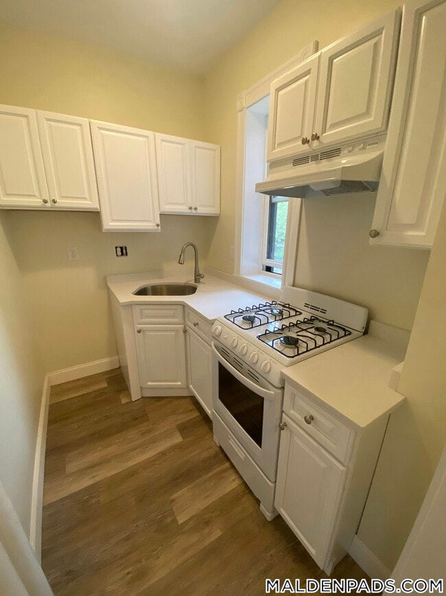 Photo - 17-19-19 Washington St S Unit 202