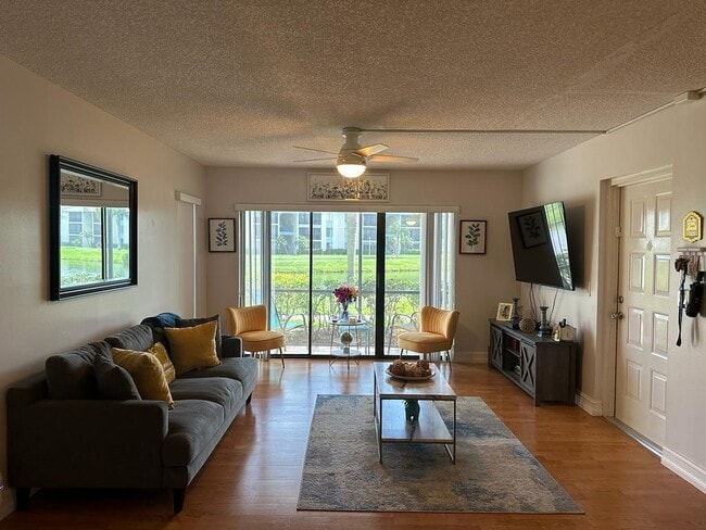 Photo - 1102 Green Pine Blvd Unit B1