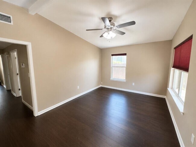 Photo - 5410 Downs Dr