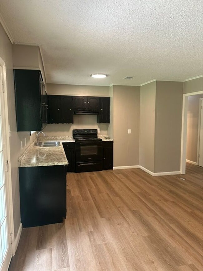Photo - 4/1.5 PTISD Fenced yard and pet friendly