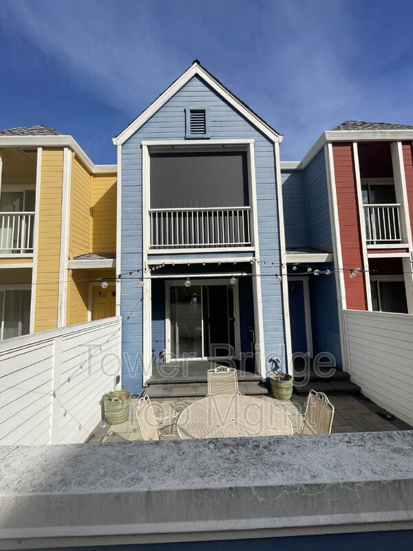 Building Photo - 1523 P St Unit apt 28