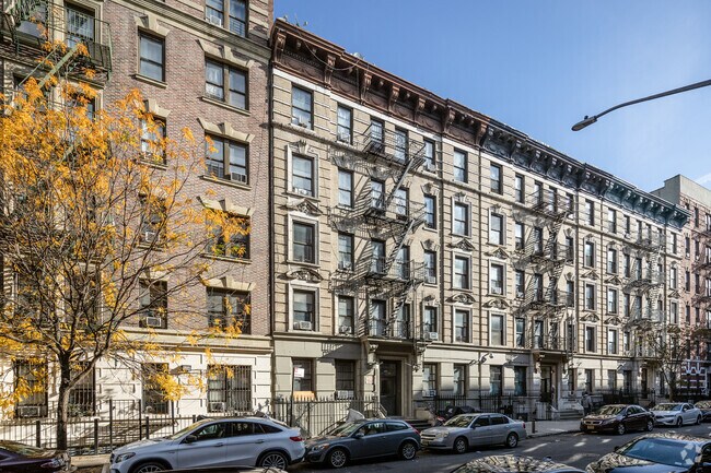 Photo - 533 W 151st St