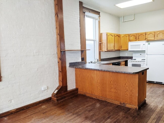 Photo - South College - Residential