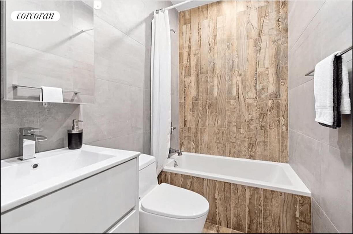 Photo - 894 New York Ave