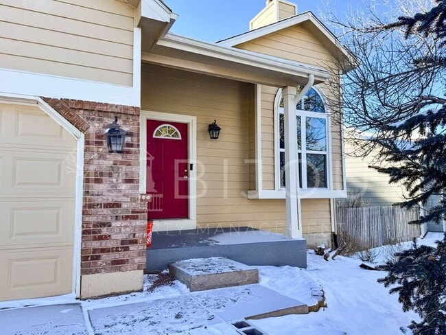 Photo - 6460 Fall River Dr