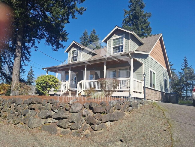 Building Photo - Charming 1 Bedroom Home with Spacious Loft/Bonus Room and Mountain Views