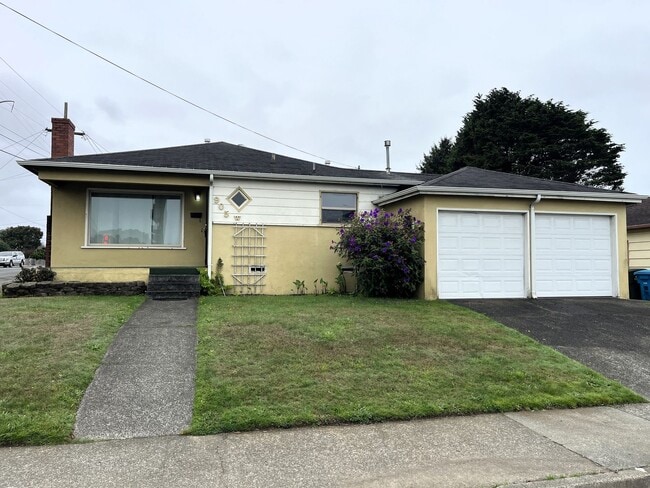 Photo - 905 W Harris St Unit 905 W Harris [PRM]: Henry]