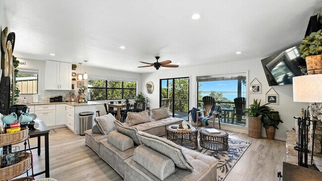 Photo - 1240 Canyon Springs Dr Apartment Unit ID1351232P