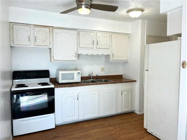 Photo - 375 N 12th St Unit #3