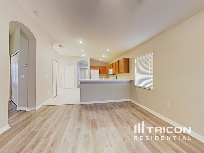 Photo - 1433 Delano Trent St