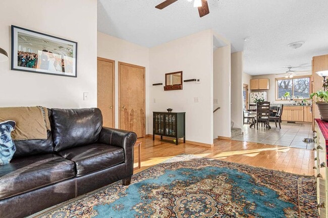 Photo - 1012 Burgess St