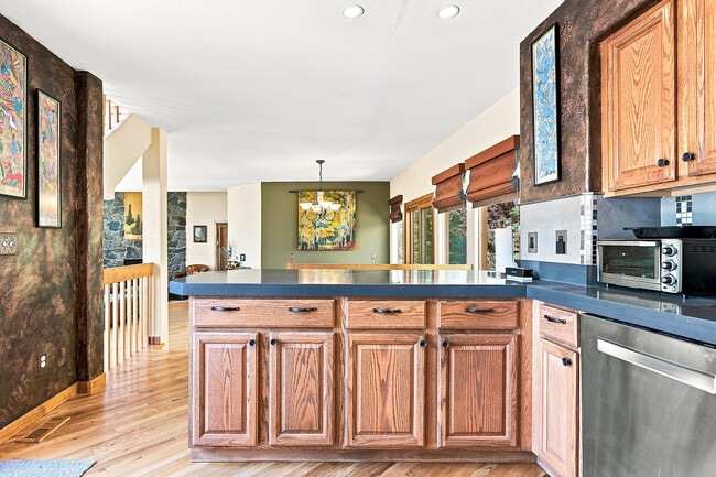 551 Aspen Dr
