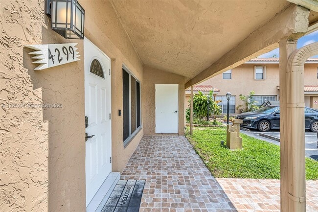 Photo - 4299 Coral Springs Dr