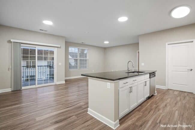 Building Photo - 5151 Foxtail Pine St