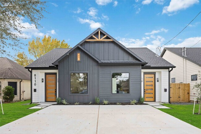 Building Photo - 8110 Brandon St