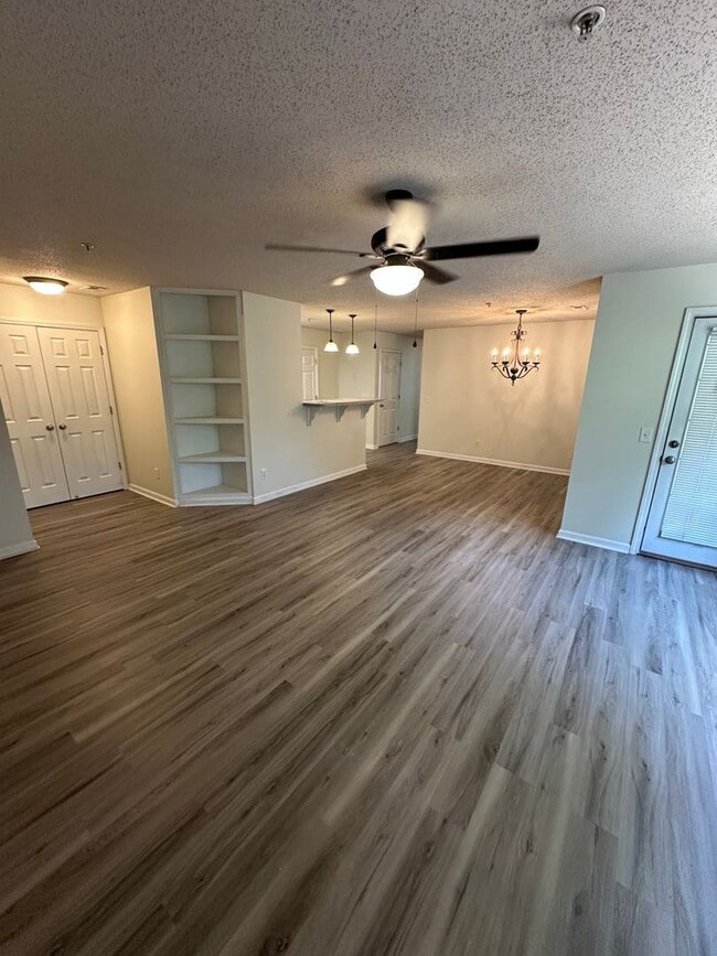 Photo - 3475 Forestdale Dr