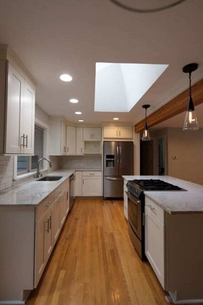 Photo - Remodeled 1949 Bungalow in Lake Oswego