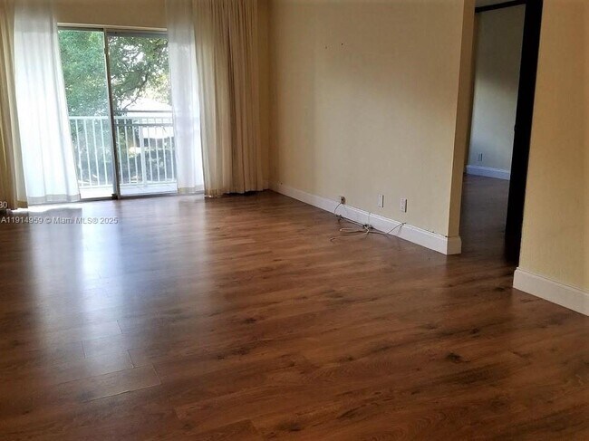 Photo - 1701 Washington St Unit 202