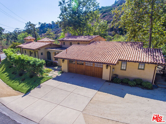 Photo - 3713 Las Flores Canyon Rd House