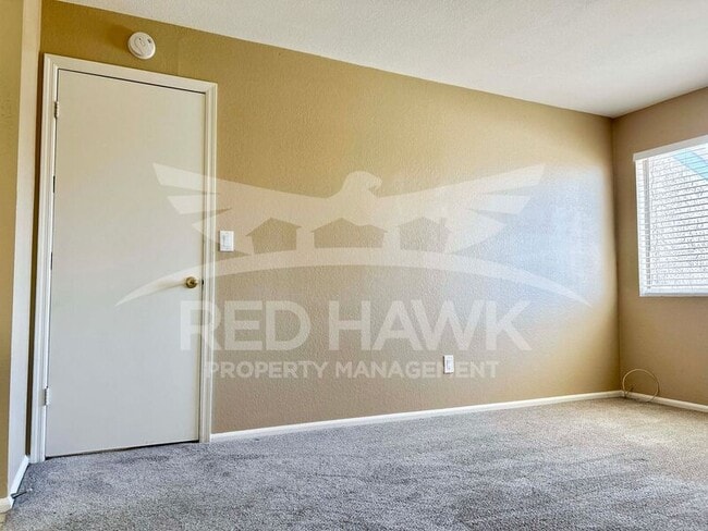 Photo - 623 W Guadalupe Rd