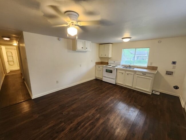 Photo - 4513 Atkins St