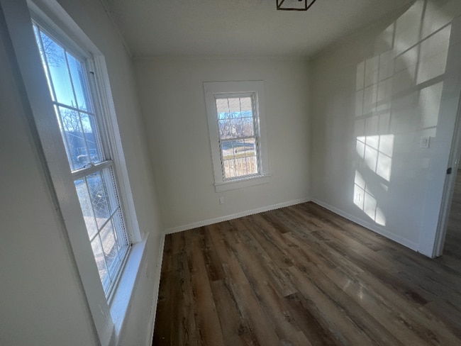 Photo - 1242 N Ohio Ave