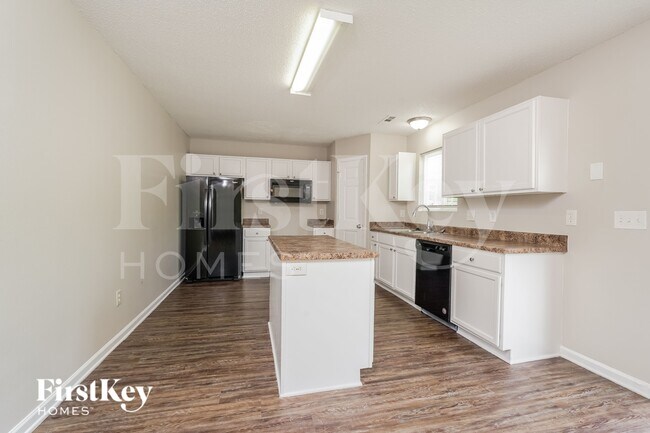 3737 Eskdale Dr