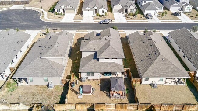 Photo - 110 Rainmaker Cv