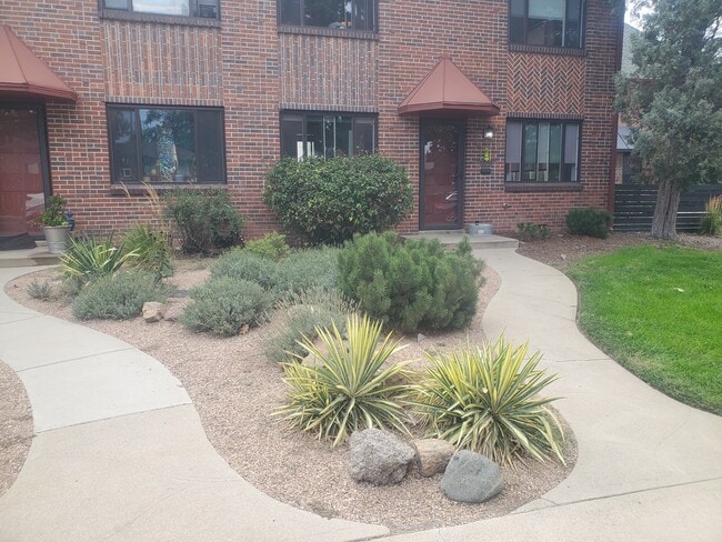 Front - 3339 N Harrison St Rental
