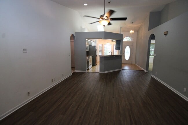 Photo - 3BR/2BA Home For Immediate Lease
