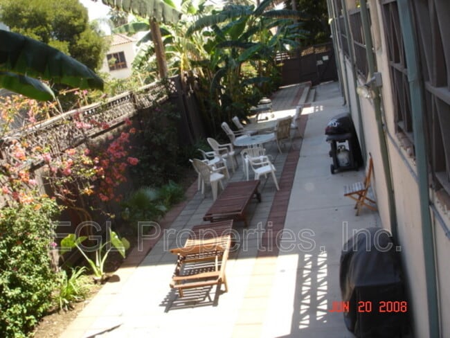 Photo - 1460 N Mansfield Ave Unit #308