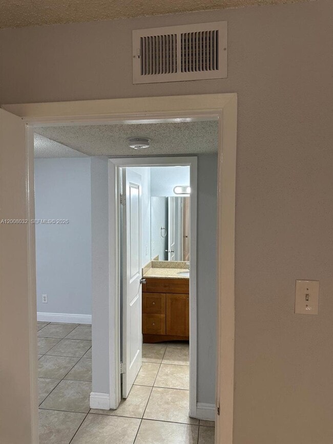 Photo - 10521 SW 157th Pl Unit 106