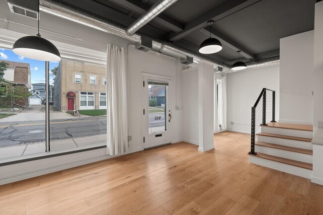 Photo - 435 N Washington Ave