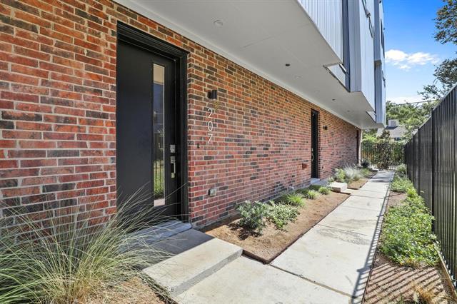 Photo - 410 W 9th St Condo Unit 206