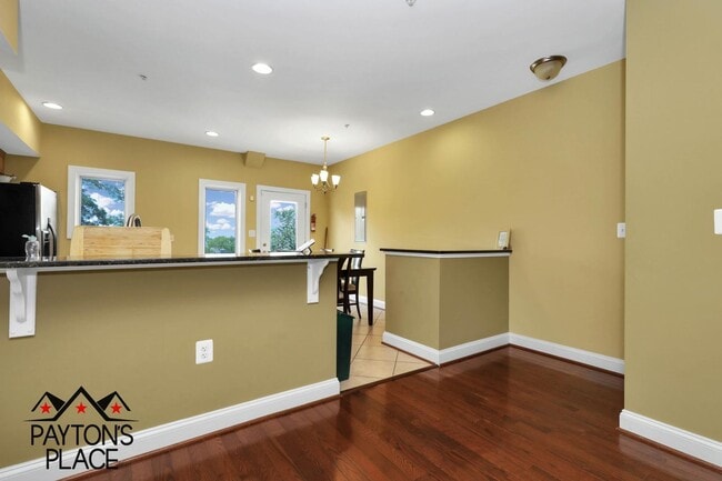 1332 Talbert Ct SE