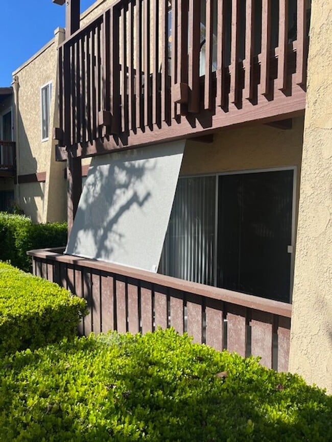 Photo - 1000 W MacArthur Blvd Unit 1