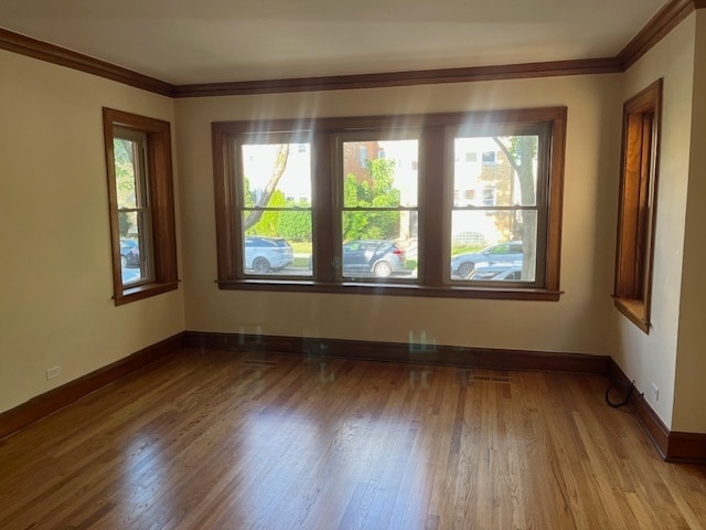 Building Photo - 5730 N McVicker Ave Rental