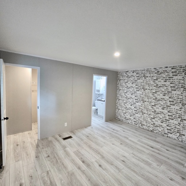 Photo - 1853 Collins Ct
