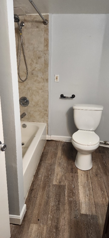 Photo - 505 North Point Rd