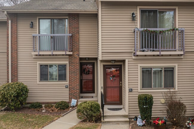 Entrance - Ocean Crest