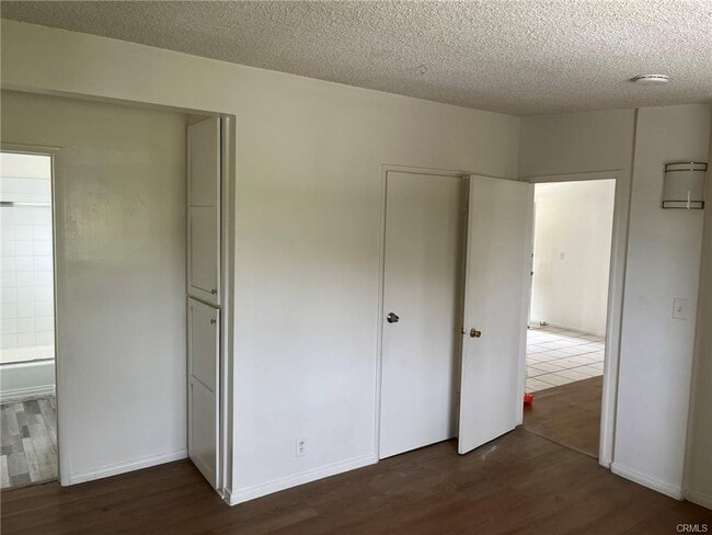 Photo - 12905-12921 Palm St