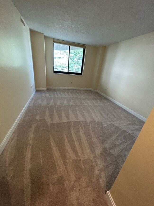 Photo - Nice One Bed + One Bath in Luxury Secure Doorman Bldg