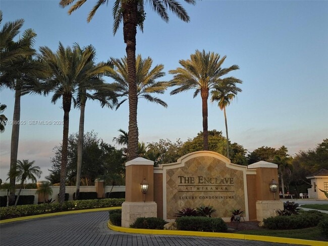 Building Photo - 2163 Renaissance Blvd Unit 204