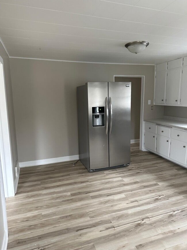 Photo - 962 Lakeview Dr