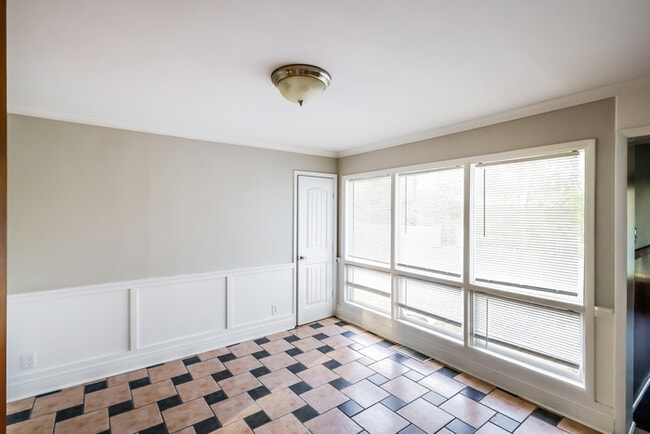 Photo - 34 Dunwar Dr