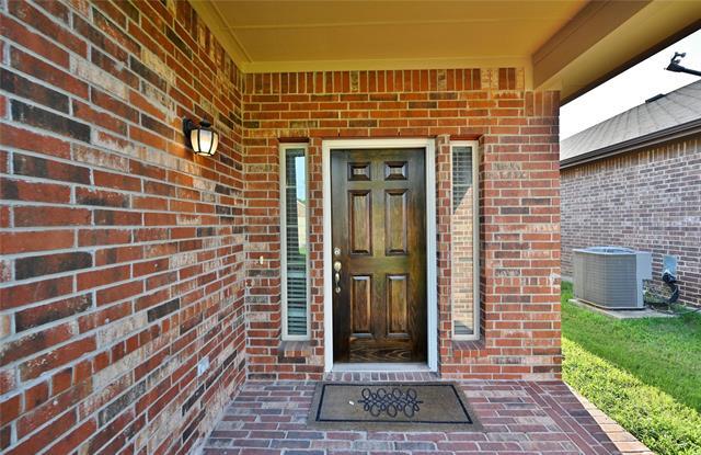 Photo - 916 Iona Dr